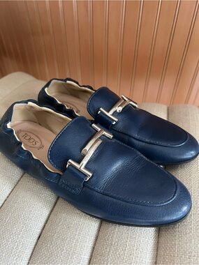 Tod’s Double T Leather Loafer
